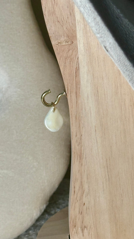 Charm nacre blanc