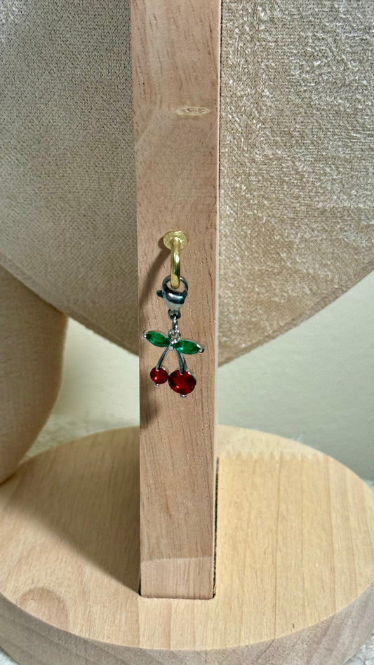 Charm cerise argenté