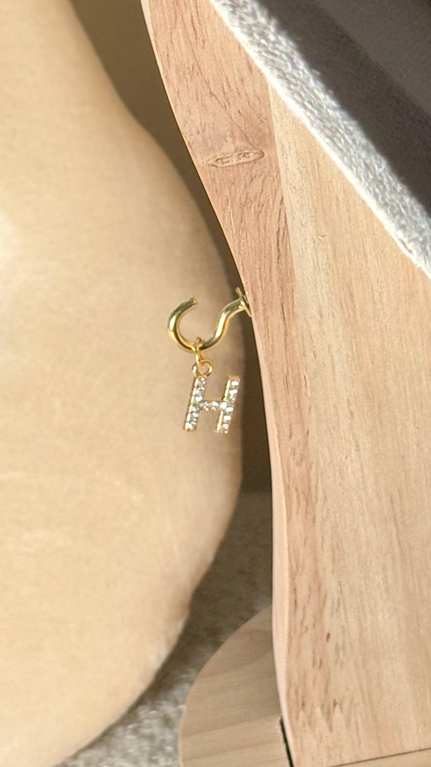 Charm lettre H brillant