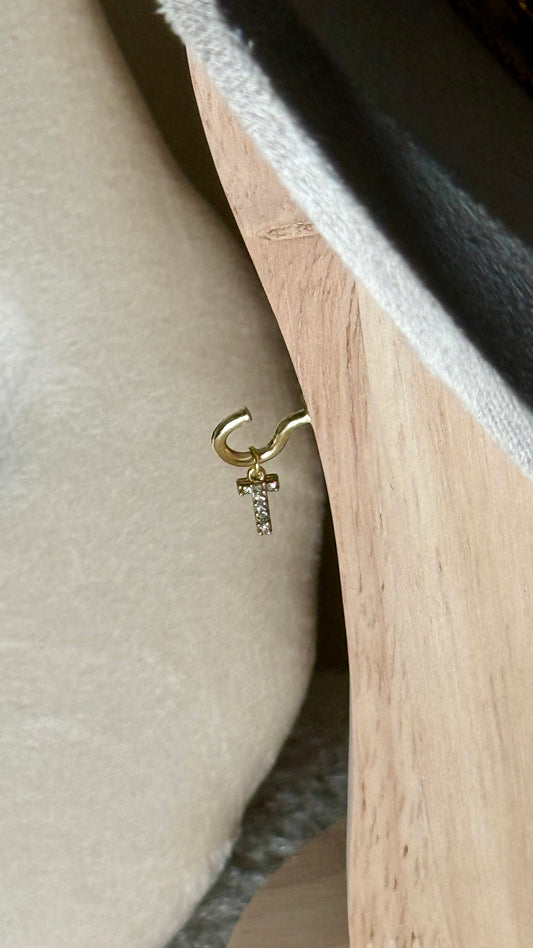 Charm lettre T strass