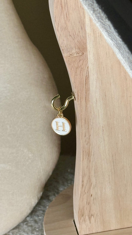 Charm lettre H