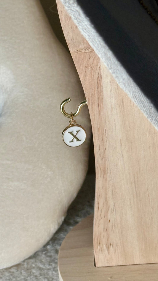 Charm lettre X