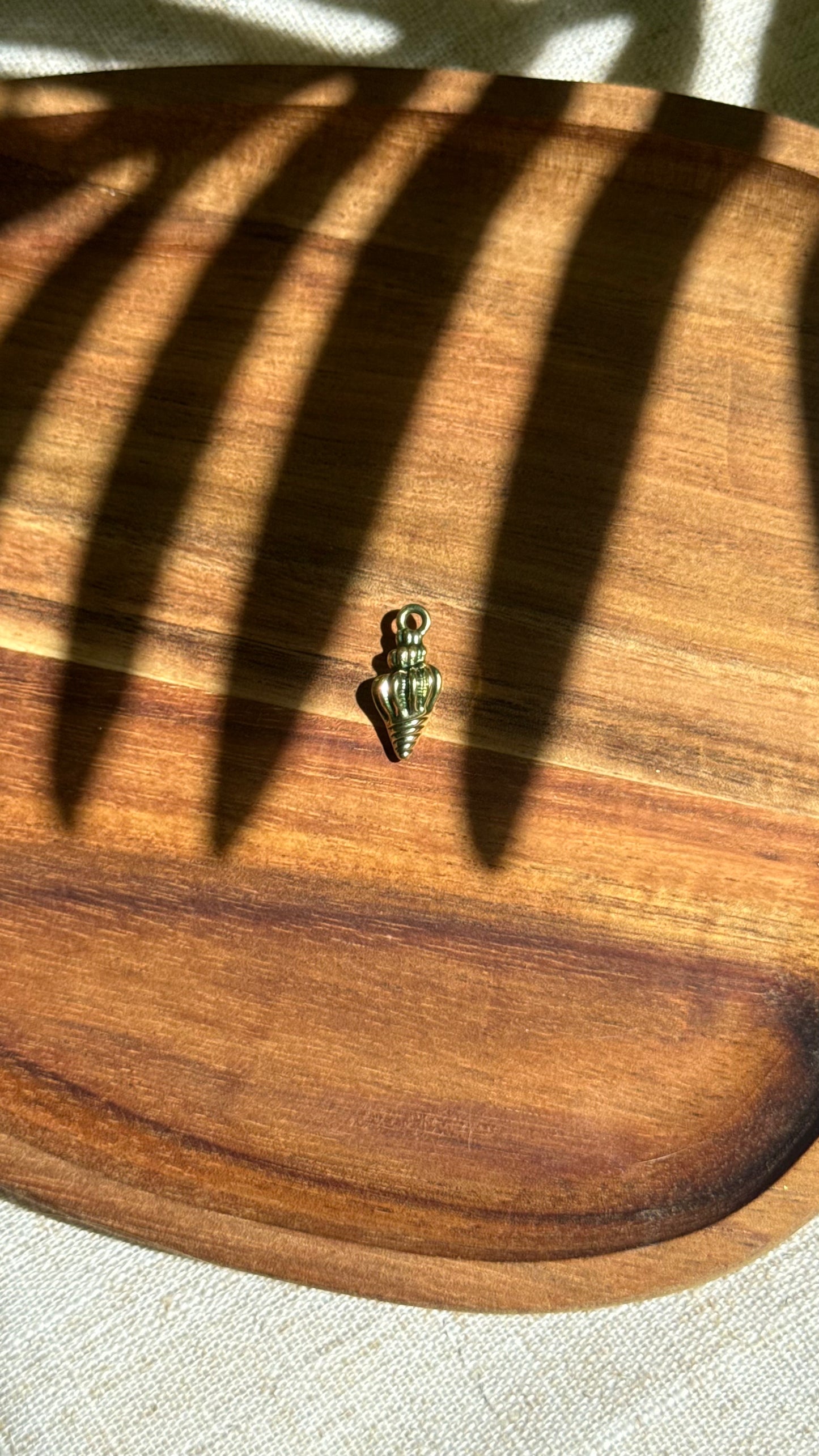 Charm petit coquillage vert